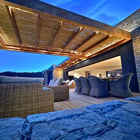 Вилла Schena Villata *